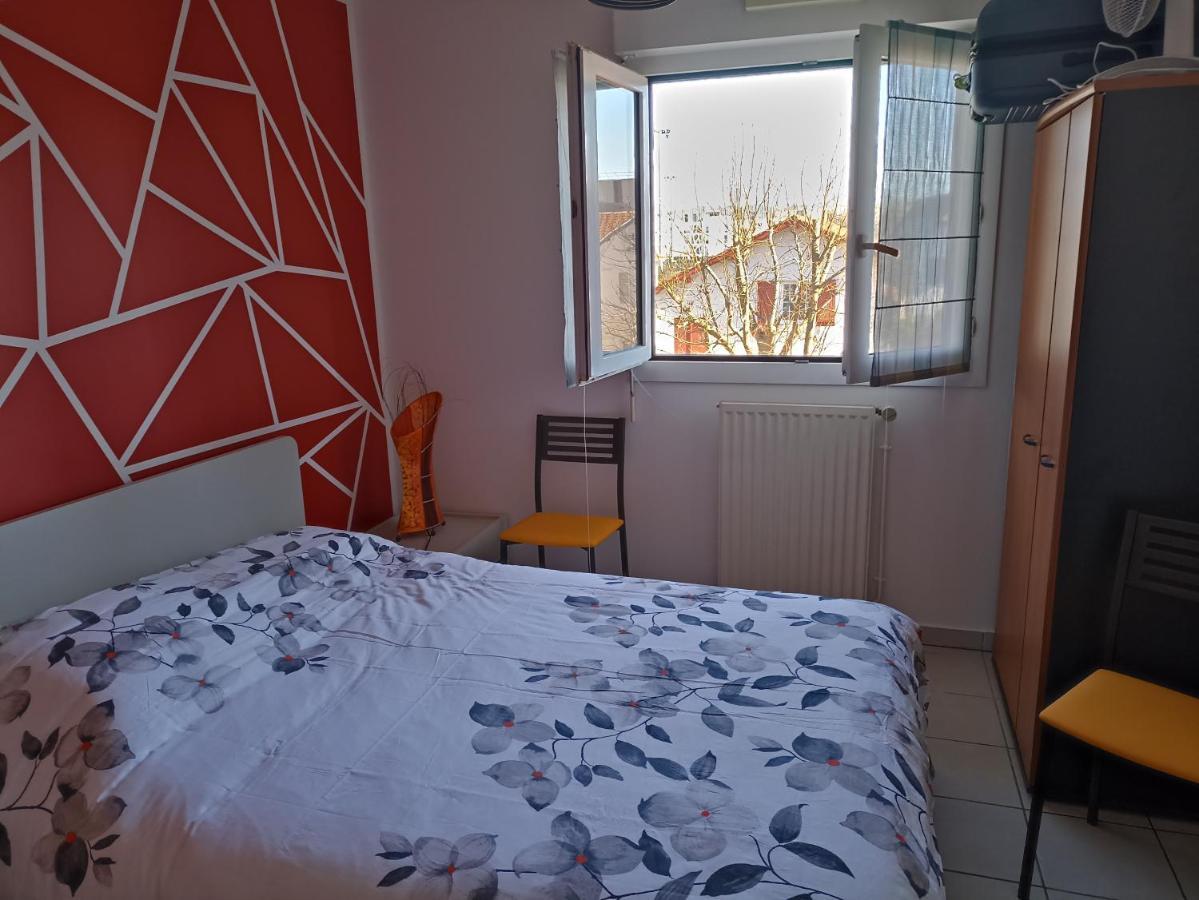 Bayonne Appartement 63M2 Avec Terrase Parking Wifi エクステリア 写真